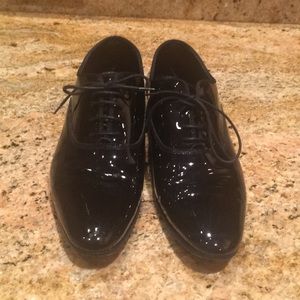 Saint Laurent Parisian. 38.5 black patten leather.